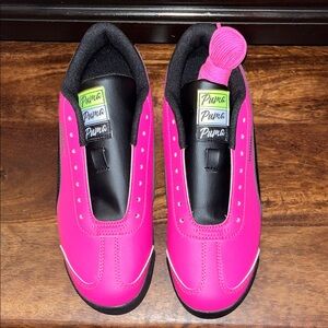 Puma Women's Vibrant Pink Sneakers